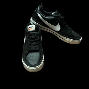 Nike Women's Shoes Black & White size 7